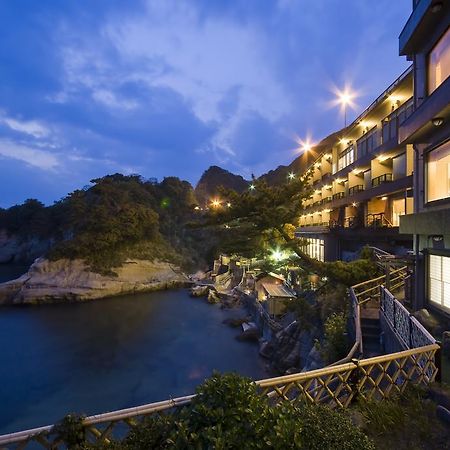 Umibenokakureyu Seiryu Hotel Нишиизу Екстериор снимка
