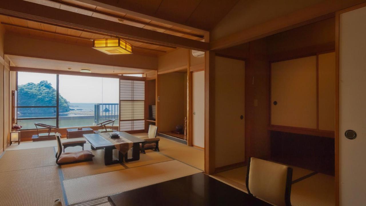 Umibenokakureyu Seiryu Hotel Нишиизу Екстериор снимка