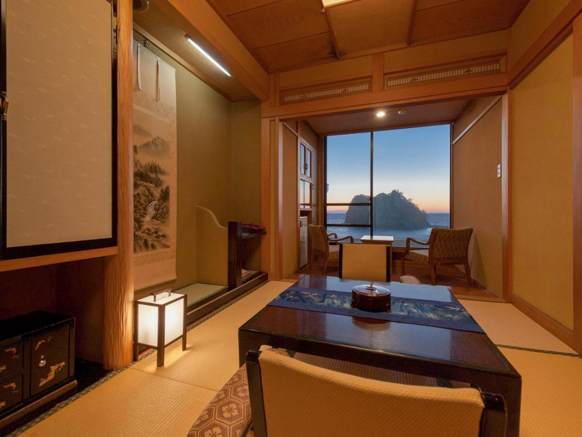 Umibenokakureyu Seiryu Hotel Нишиизу Екстериор снимка