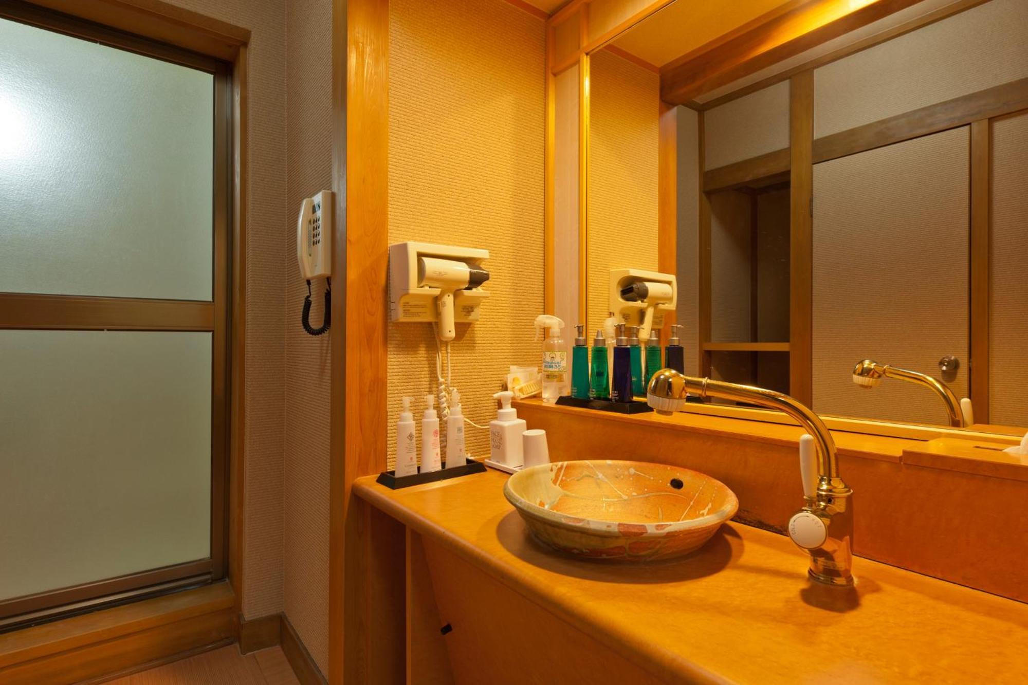 Umibenokakureyu Seiryu Hotel Нишиизу Екстериор снимка