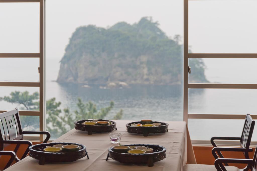Umibenokakureyu Seiryu Hotel Нишиизу Екстериор снимка
