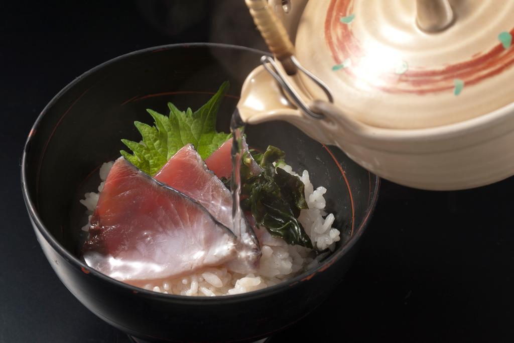 Umibenokakureyu Seiryu Hotel Нишиизу Екстериор снимка