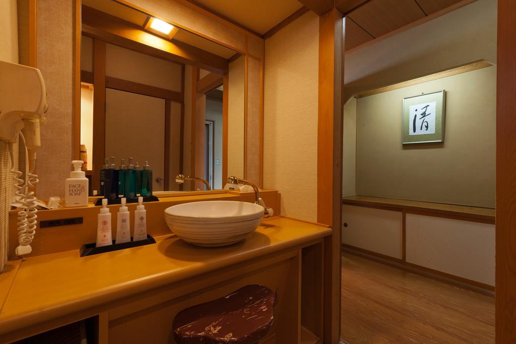 Umibenokakureyu Seiryu Hotel Нишиизу Екстериор снимка